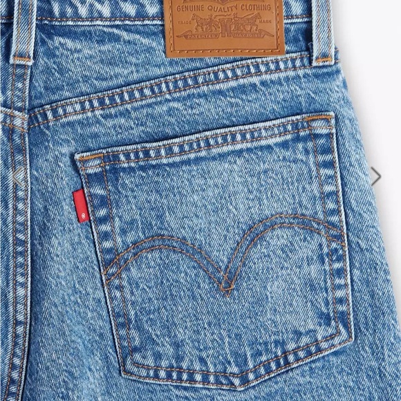 Levi's Wedgie Straight Jeans - Picture 3 of 5